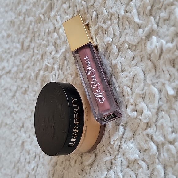 Makeup bundle - Picture 2 of 7